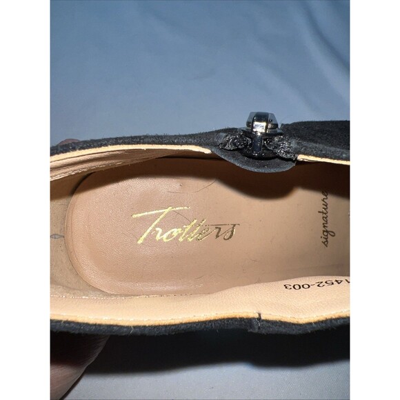 Trotters Alana Pointed Toe Heel Booties Women’s Size 8 M, Black Suede Patent Toe - Picture 4 of 14
